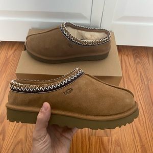 NWT Women’s Size 6 Ugg Tasman Chestnut Slipper Sandal 5955-CHE